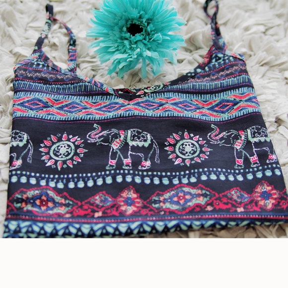 Hollister Tops - PRICE DROP Bohemian Style Adjustable V-neck Cami